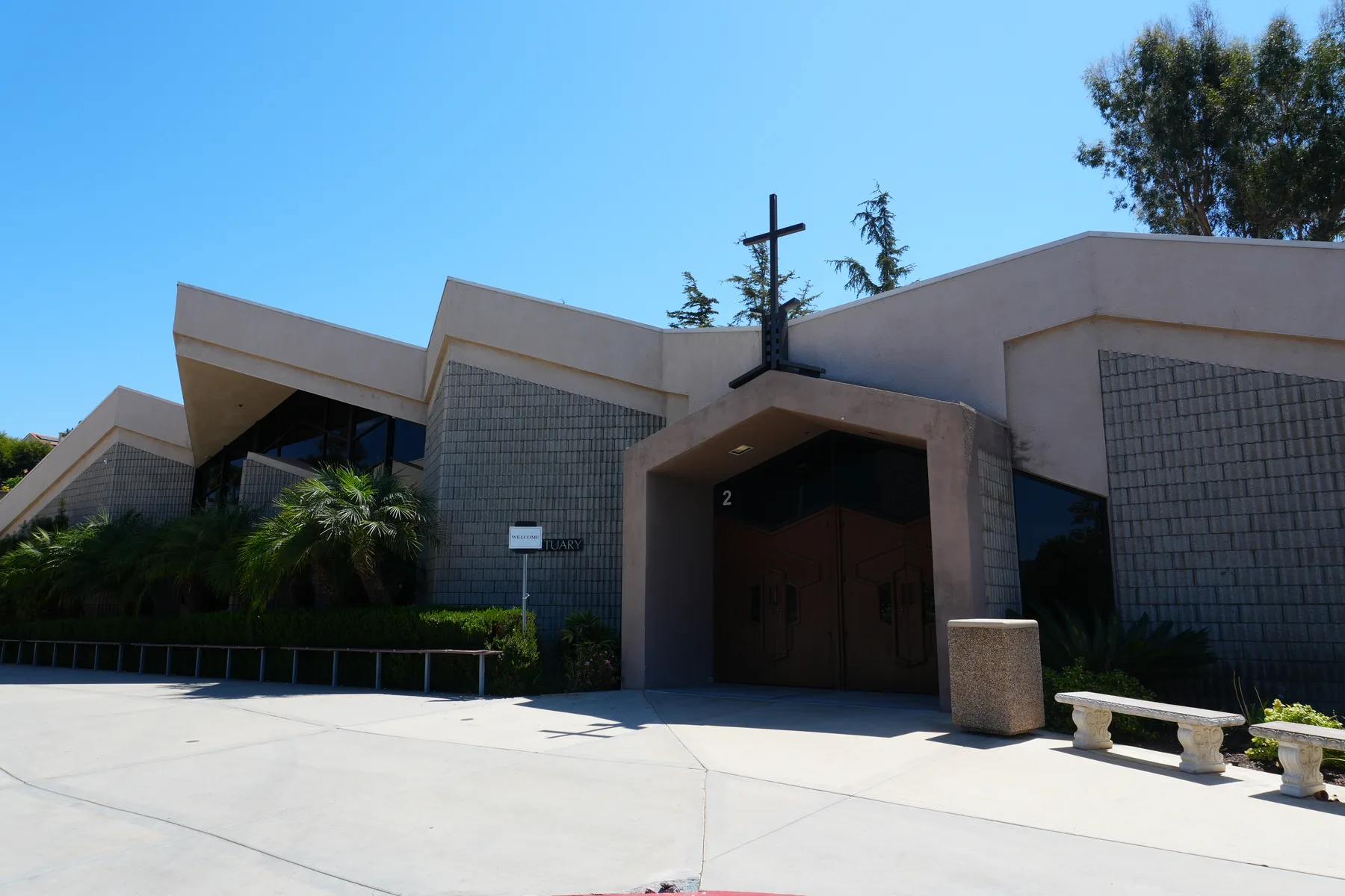 The sanctuary entrance at Mission Lutheran